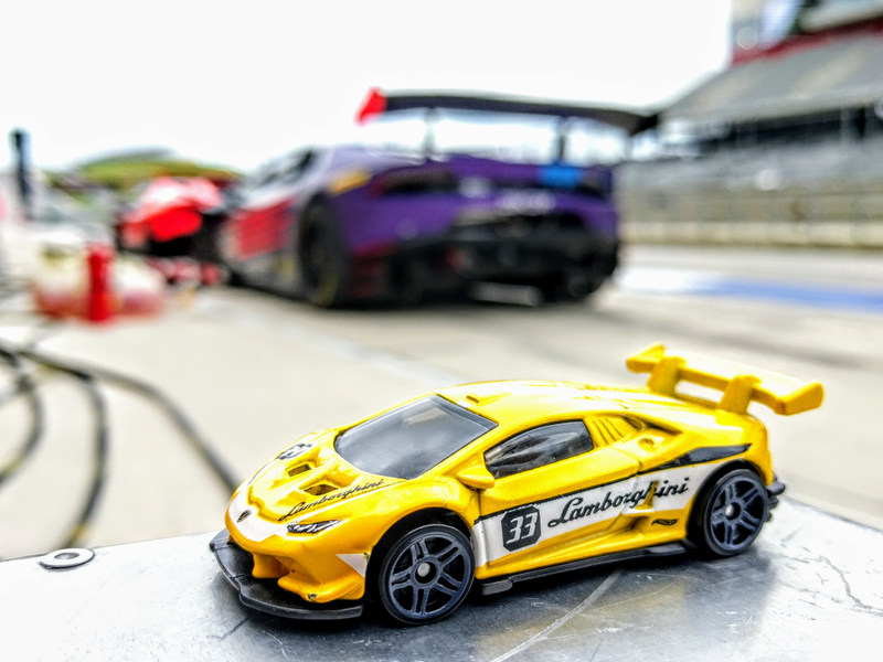 Illustration for article titled Spaghetti Sunday: Lamborghinis on Location